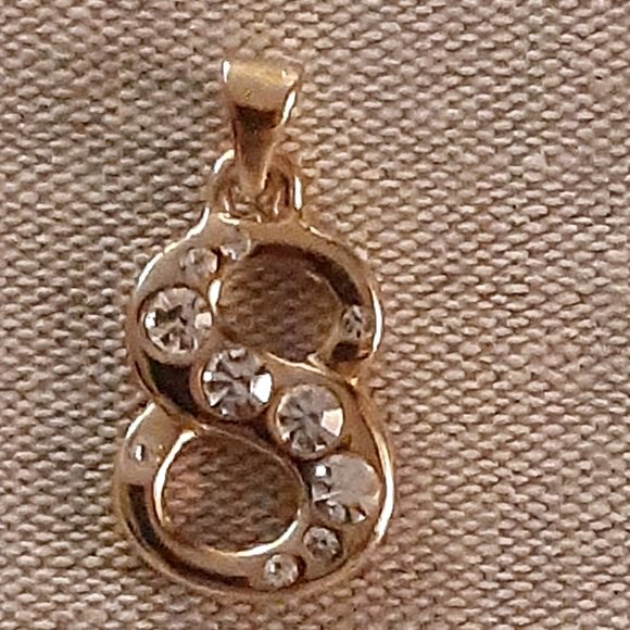 NWOT GOLD TONE PENDANT/NUMBER 8 - Picture 3 of 4